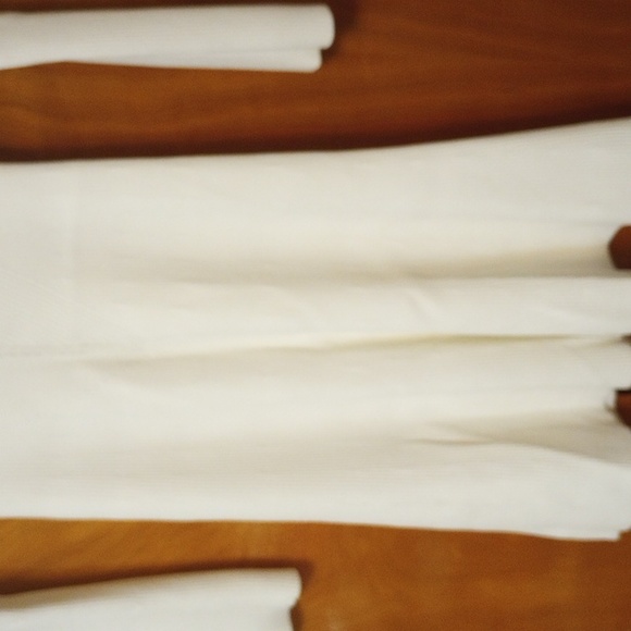 Dress - Picture 4 of 7